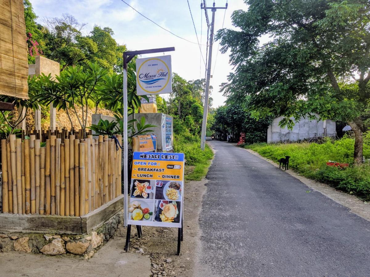 Hotel Mesari Hut Lembongan Esterno foto