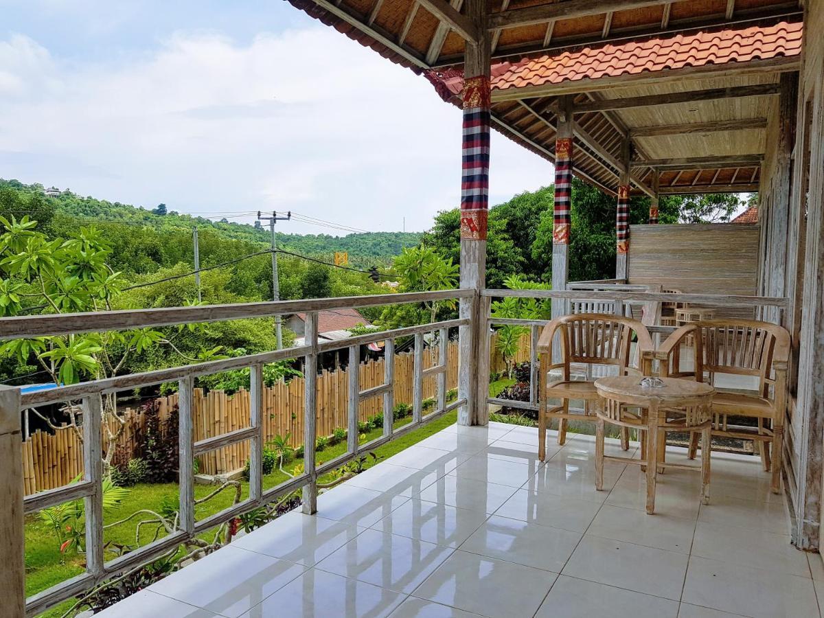 Hotel Mesari Hut Lembongan Esterno foto