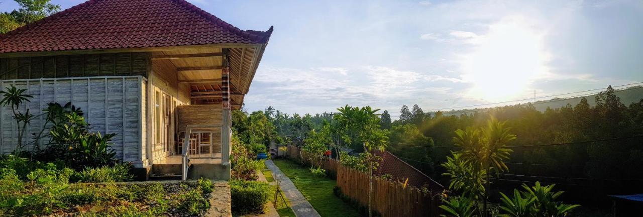 Hotel Mesari Hut Lembongan Esterno foto