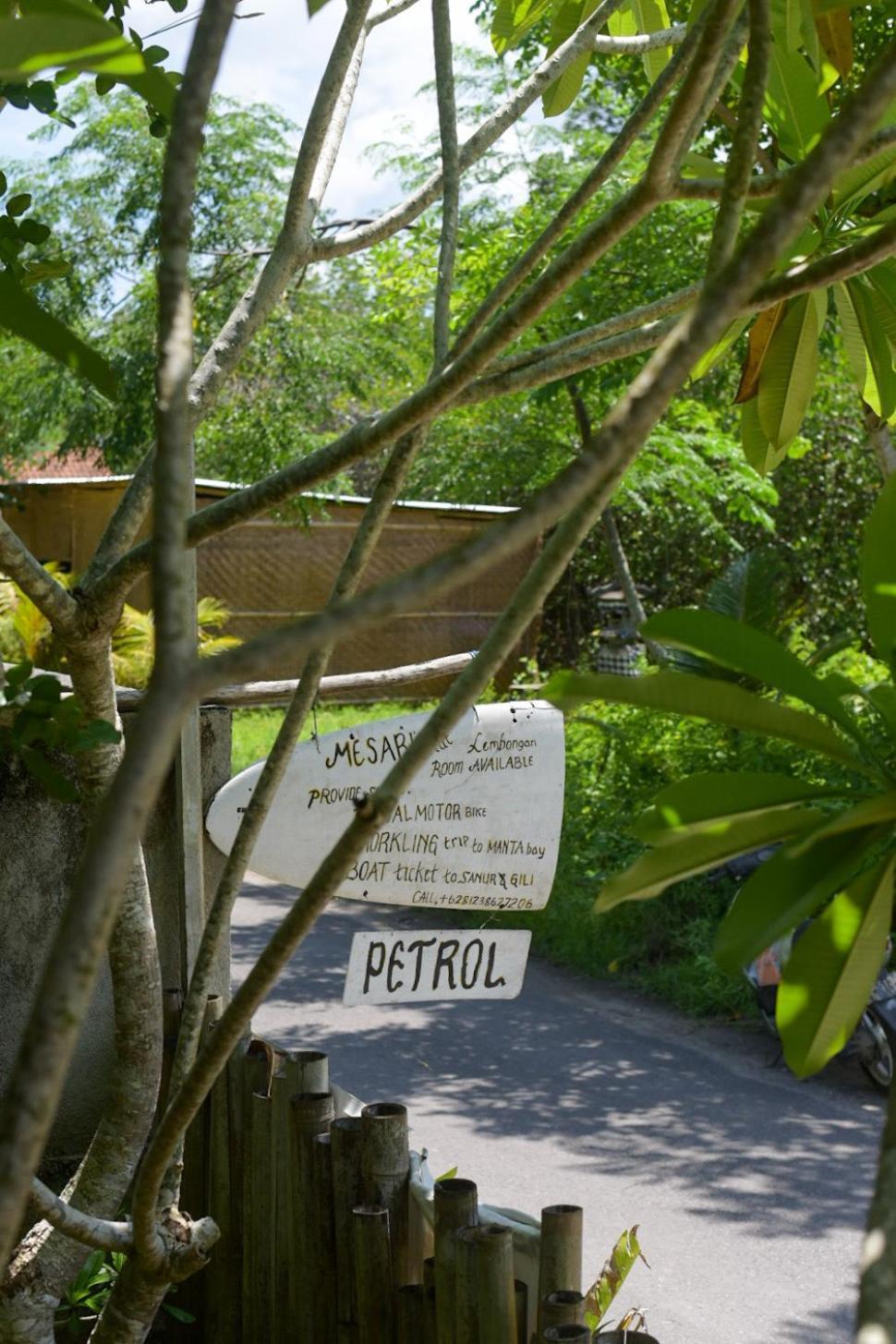 Hotel Mesari Hut Lembongan Esterno foto
