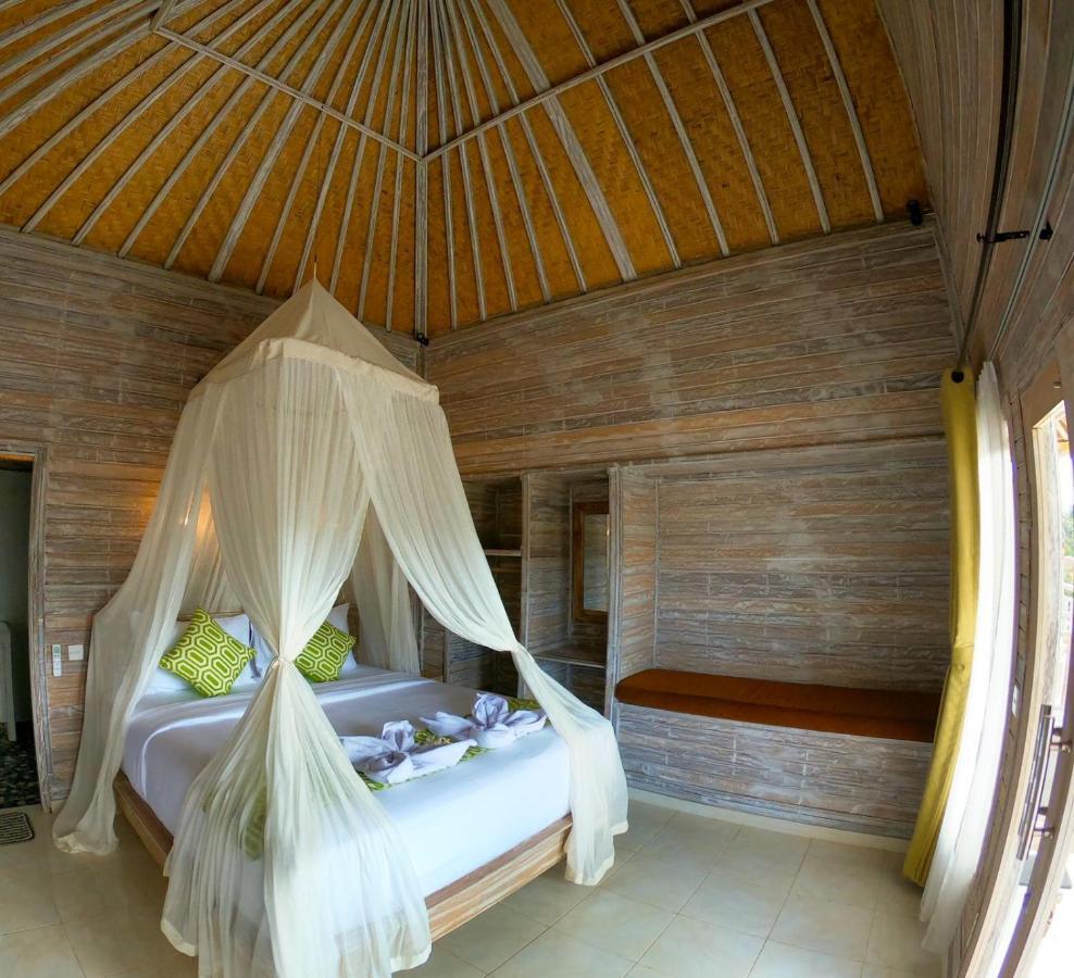 Hotel Mesari Hut Lembongan Esterno foto